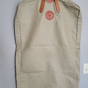 Texas Longhorns Golf Classic Tan Garment Bag with Leather Details